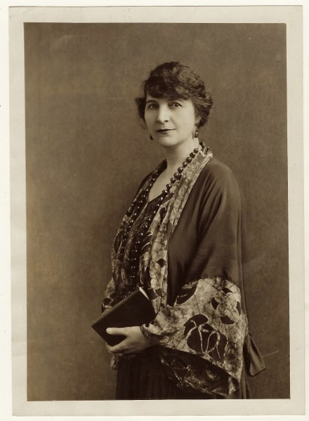 Dr Lulu Hunt Peters - 1918 - introduced calories